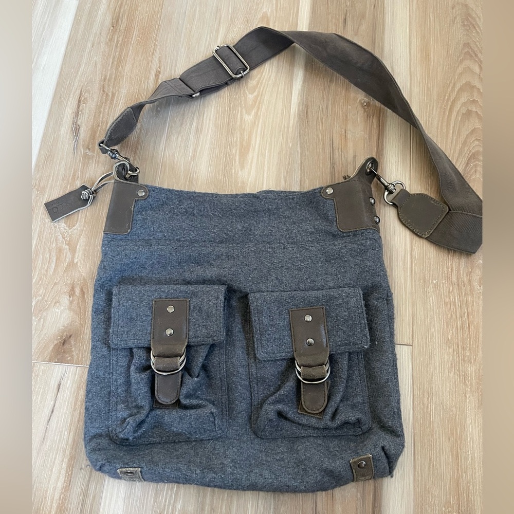 MO&CO BAGS Gray Wool w/ Brown Leather Accents crossbody bag